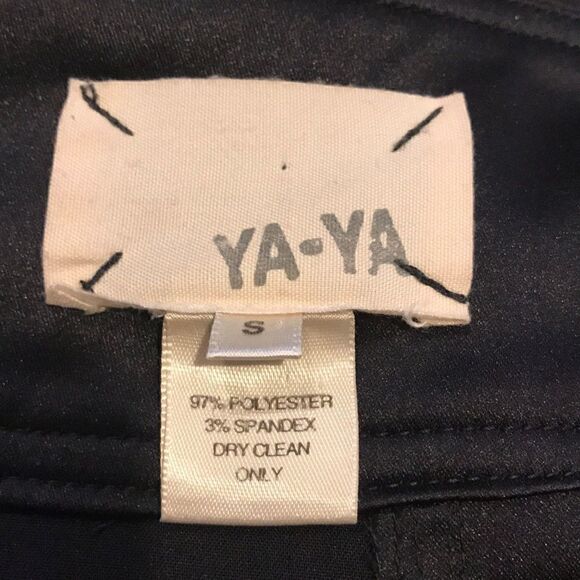 YA-YA SILKY ZIPPER BACK SEXY BLACK MINI SKIRT S - Picture 4 of 4